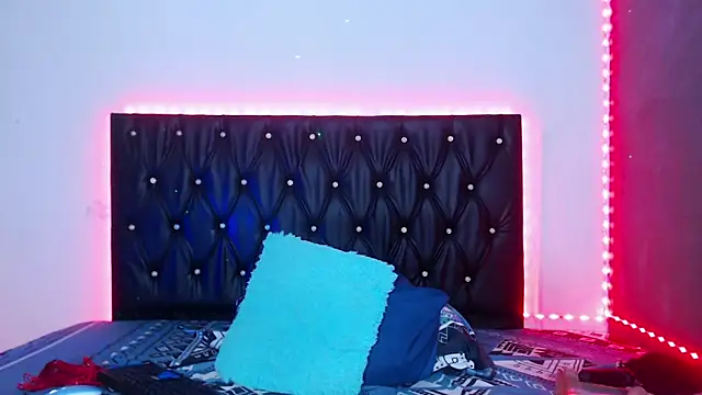 kaisalov  online show from November 30, 2025, 4:00 pm