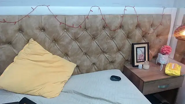 Estiv18  online show from February 14, 2025, 9:34 am