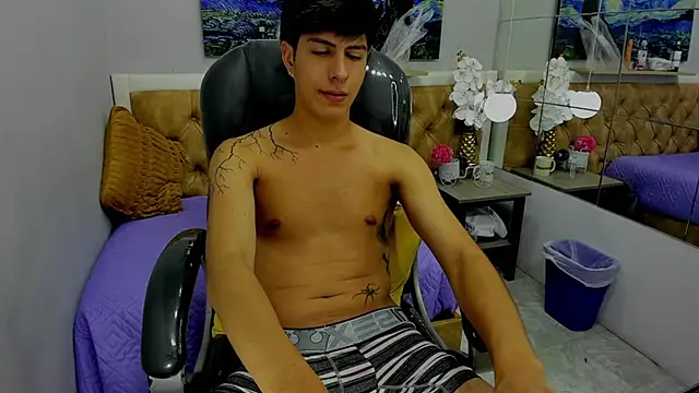 Estiv18  online show from September 14, 2025, 2:54 am