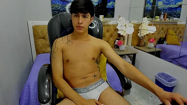 Estiv18  online show from September 18, 2025, 3:19 am