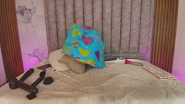 kendrakaramelo online show from July 23, 2026, 2:26 pm