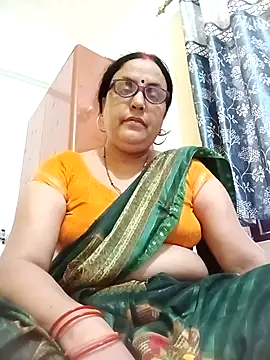 Kiyara8 online show from September 28, 2025, 2:28 am