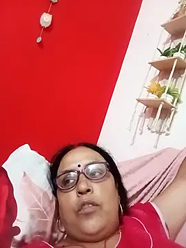 Kiyara8 online show from September 28, 2025, 3:39 pm