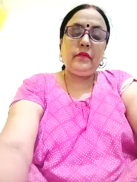 Kiyara8 online show from October 4, 2025, 7:06 am