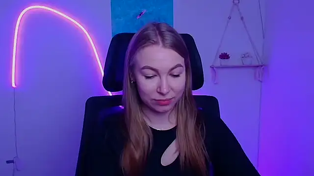 Dana flowers online show from December 5, 2025, 6:33 am