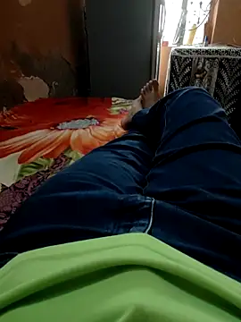 urrubybaby online show from September 25, 2025, 7:45 am