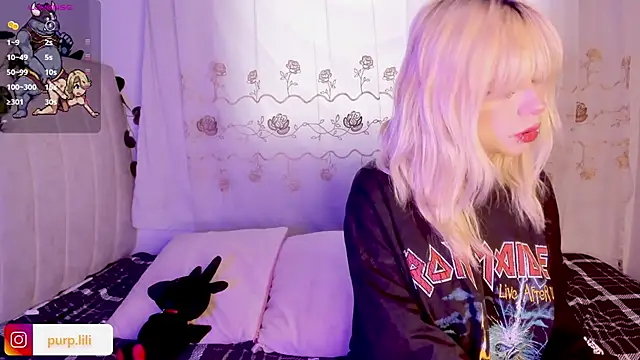 purplelilith3 online show from February 15, 2026, 9:33 pm