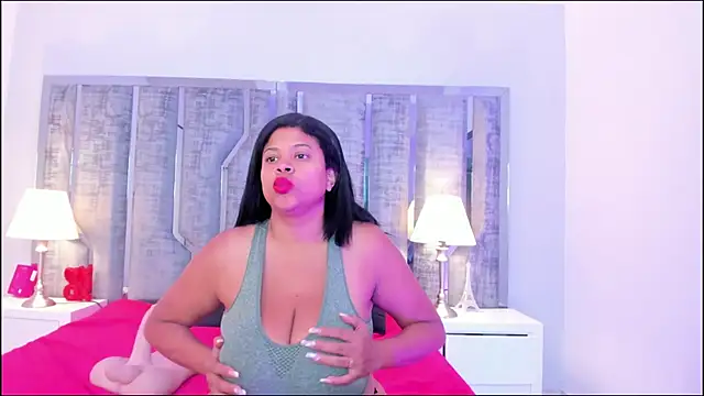 Snapshot of Ciara_Benet chatting on December 2, 2025, 12:10 pm Ciara Benet online show from December 2, 2025, 12:10 pm