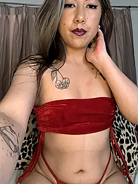 Snapshot of Tiff_Doll chatting on October 6, 2025, 4:59 pm Tiff Doll online show from October 6, 2025, 4:59 pm