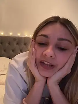 Snapshot of skyemorgan01 chatting on February 22, 2026, 11:47 pm skyemorgan01 online show from February 22, 2026, 11:47 pm