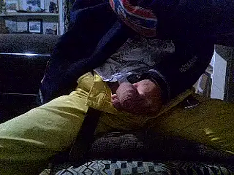 Snapshot of createur34 chatting on October 26, 2025, 5:52 pm createur34 online show from October 26, 2025, 5:52 pm