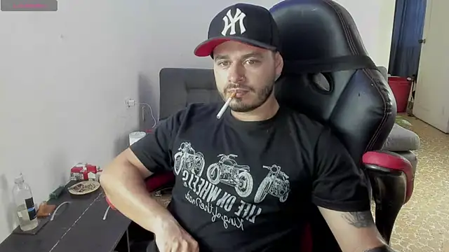 ragnar lothbrok777 online show from October 29, 2025, 8:32 pm