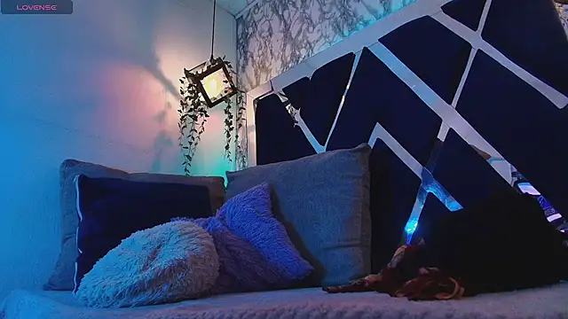 Snapshot of charlotte_bluee chatting on September 16, 2025, 6:42 pm charlotte bluee online show from September 16, 2025, 6:42 pm