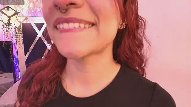 Snapshot of charlotte_bluee chatting on September 17, 2025, 6:53 pm charlotte bluee online show from September 17, 2025, 6:53 pm