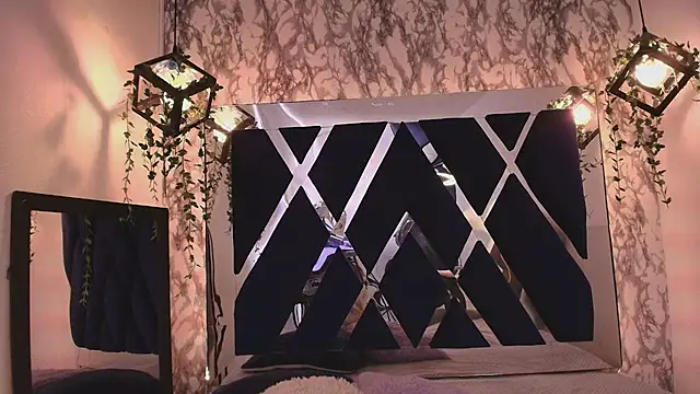 Snapshot of charlotte_bluee chatting on October 28, 2025, 6:32 pm charlotte bluee online show from October 28, 2025, 6:32 pm