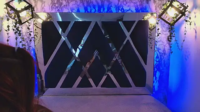 Snapshot of charlotte_bluee chatting on November 18, 2025, 6:45 pm charlotte bluee online show from November 18, 2025, 6:45 pm