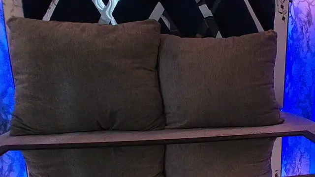 Snapshot of charlotte_bluee chatting on November 24, 2025, 6:51 pm charlotte bluee online show from November 24, 2025, 6:51 pm