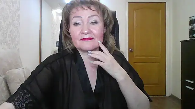 Victoria secrets  online show from February 13, 2025, 1:15 pm