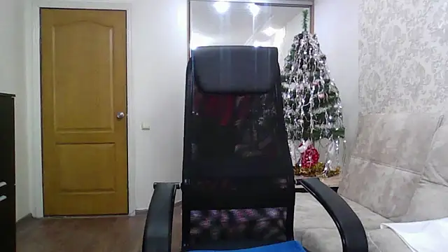 Victoria secrets  online show from December 19, 2025, 4:52 am