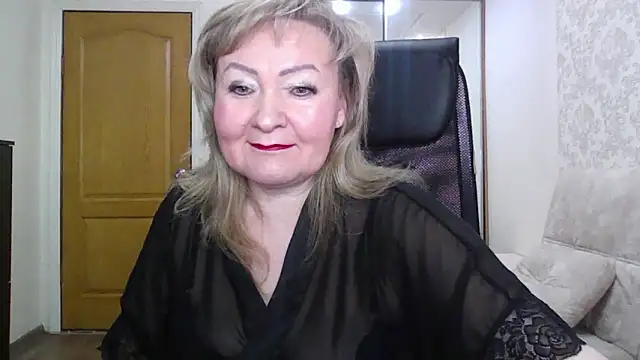 Snapshot of Victoria_secrets_ chatting on February 3, 2026, 7:19 pm Victoria secrets online show from February 3, 2026, 7:19 pm