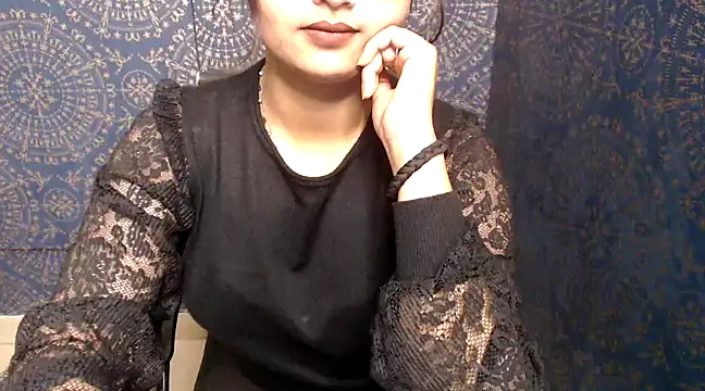 megancatluna online show from March 21, 2025, 5:43 am