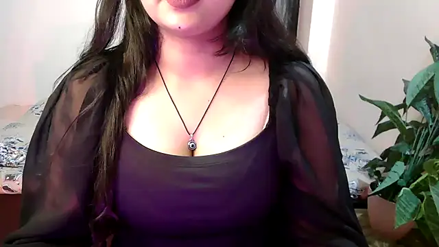 Snapshot of megancatluna chatting on March 6, 2026, 6:32 am megancatluna online show from March 6, 2026, 6:32 am