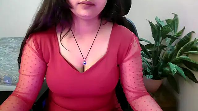 Snapshot of megancatluna chatting on March 8, 2026, 6:17 am megancatluna online show from March 8, 2026, 6:17 am