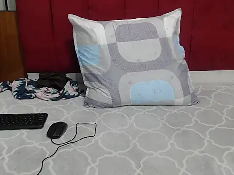 ComeHaveaTask online show from February 17, 2025, 12:59 pm