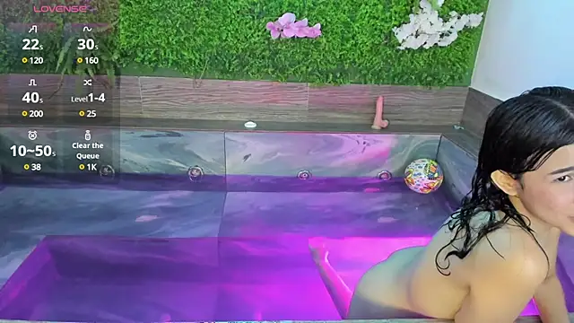 Arii moon online show from March 18, 2025, 11:42 pm