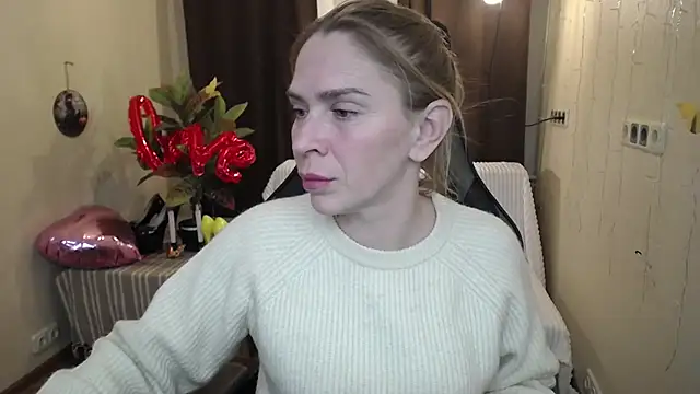 TessaDaybreak online show from February 18, 2025, 4:37 pm