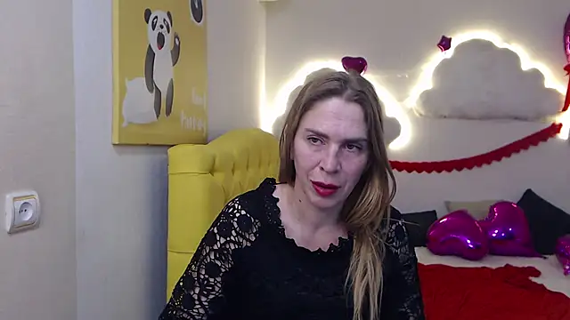 TessaDaybreak online show from March 4, 2025, 4:52 pm