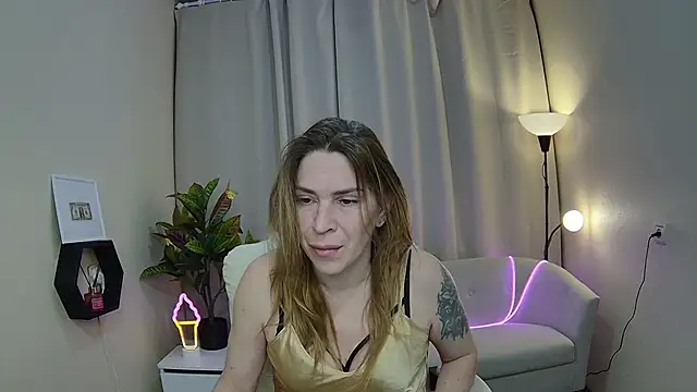 TessaDaybreak online show from March 11, 2026, 9:04 am