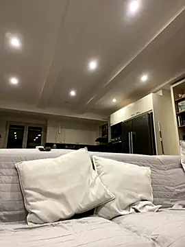 morfeoX online show from December 18, 2025, 11:00 pm