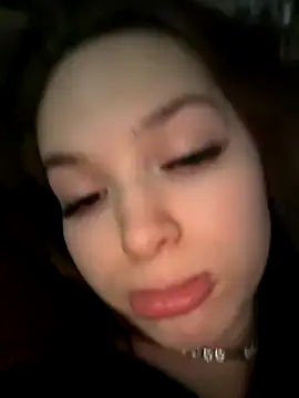 -Amora online show from November 13, 2025, 12:15 pm