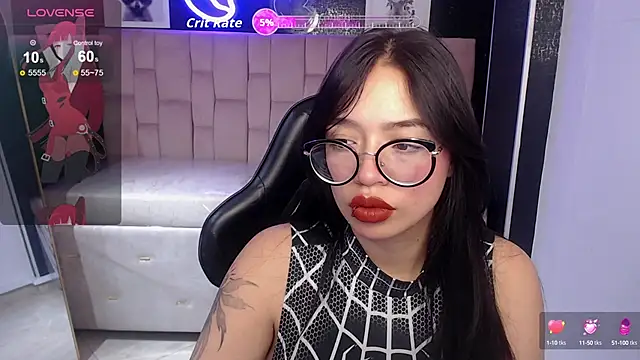 Snapshot of Anni_acker_b chatting on September 12, 2025, 12:49 pm Anni acker b online show from September 12, 2025, 12:49 pm