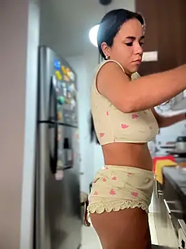 Naatalia online show from March 16, 2026, 3:16 pm