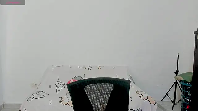 Snapshot of Naoko_7w7 chatting on October 24, 2025, 10:06 pm Naoko 7w7 online show from October 24, 2025, 10:06 pm