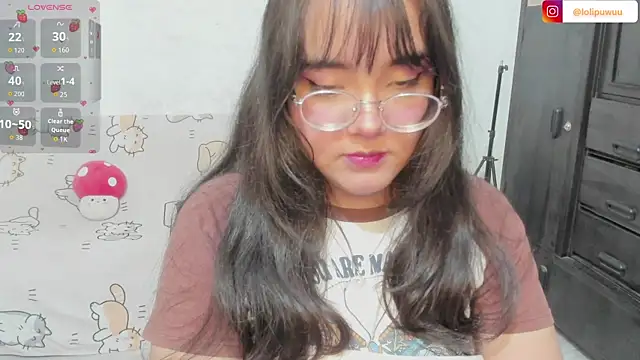 Naoko 7w7 online show from June 15, 2026, 1:41 am