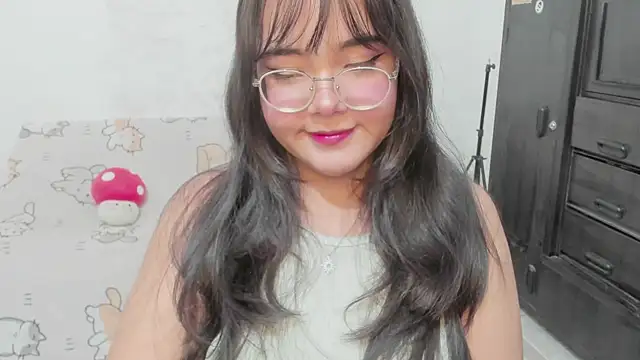 Naoko 7w7 online show from June 17, 2026, 1:34 pm