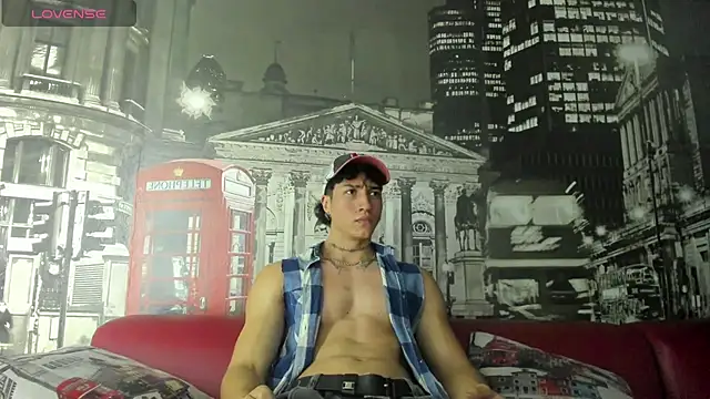 KaryBig3 online show from March 4, 2025, 4:27 am