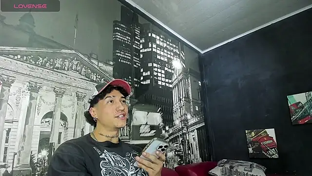 KaryBig3 online show from March 12, 2025, 4:19 am