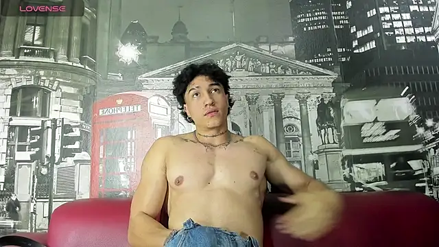 KaryBig3 online show from March 12, 2025, 7:35 am