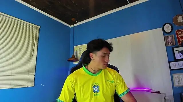 KaryBig3 online show from March 22, 2025, 4:14 am