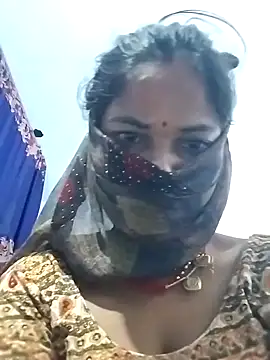 Snapshot of MEENA_ROY chatting on February 27, 2025, 7:01 am MEENA ROY online show from February 27, 2025, 7:01 am