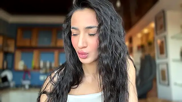 Snapshot of alissadreams chatting on October 13, 2025, 10:37 am alissadreams online show from October 13, 2025, 10:37 am