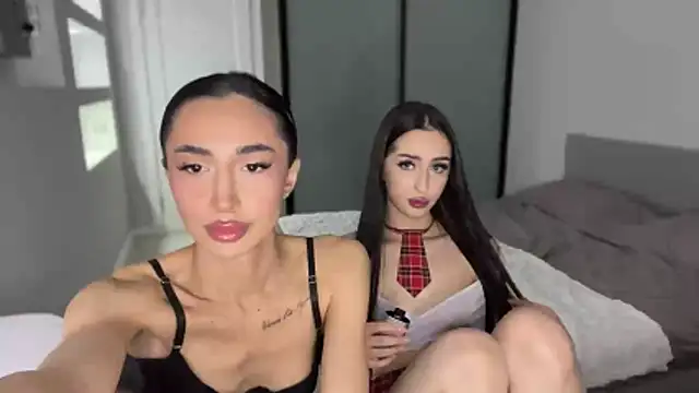 Snapshot of alissadreams chatting on December 2, 2025, 9:32 pm alissadreams online show from December 2, 2025, 9:32 pm