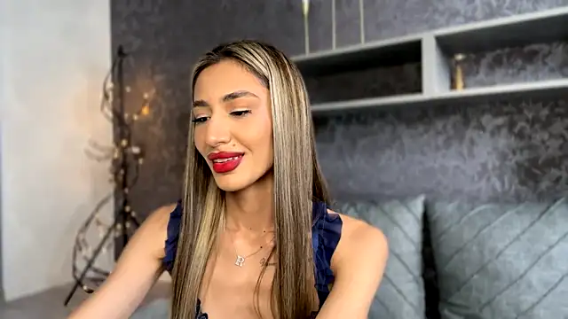 Snapshot of alissadreams chatting on June 18, 2026, 12:09 pm alissadreams online show from June 18, 2026, 12:09 pm