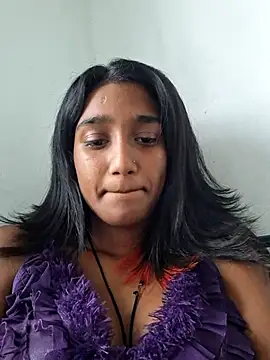 indianpink lips online show from March 10, 2025, 10:15 am