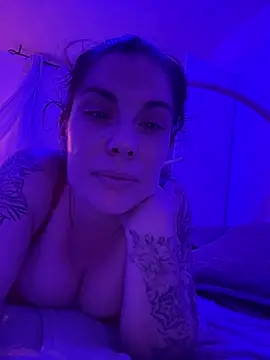 Lar0uch online show from February 20, 2025, 7:19 pm