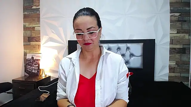 Snapshot of Azaahara_ chatting on February 22, 2025, 11:02 am Azaahara online show from February 22, 2025, 11:02 am